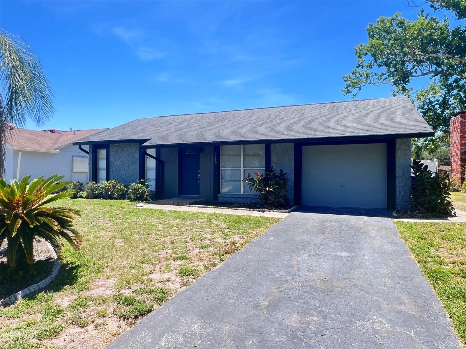 SEVEN SPGS HOMES - Residential Lease