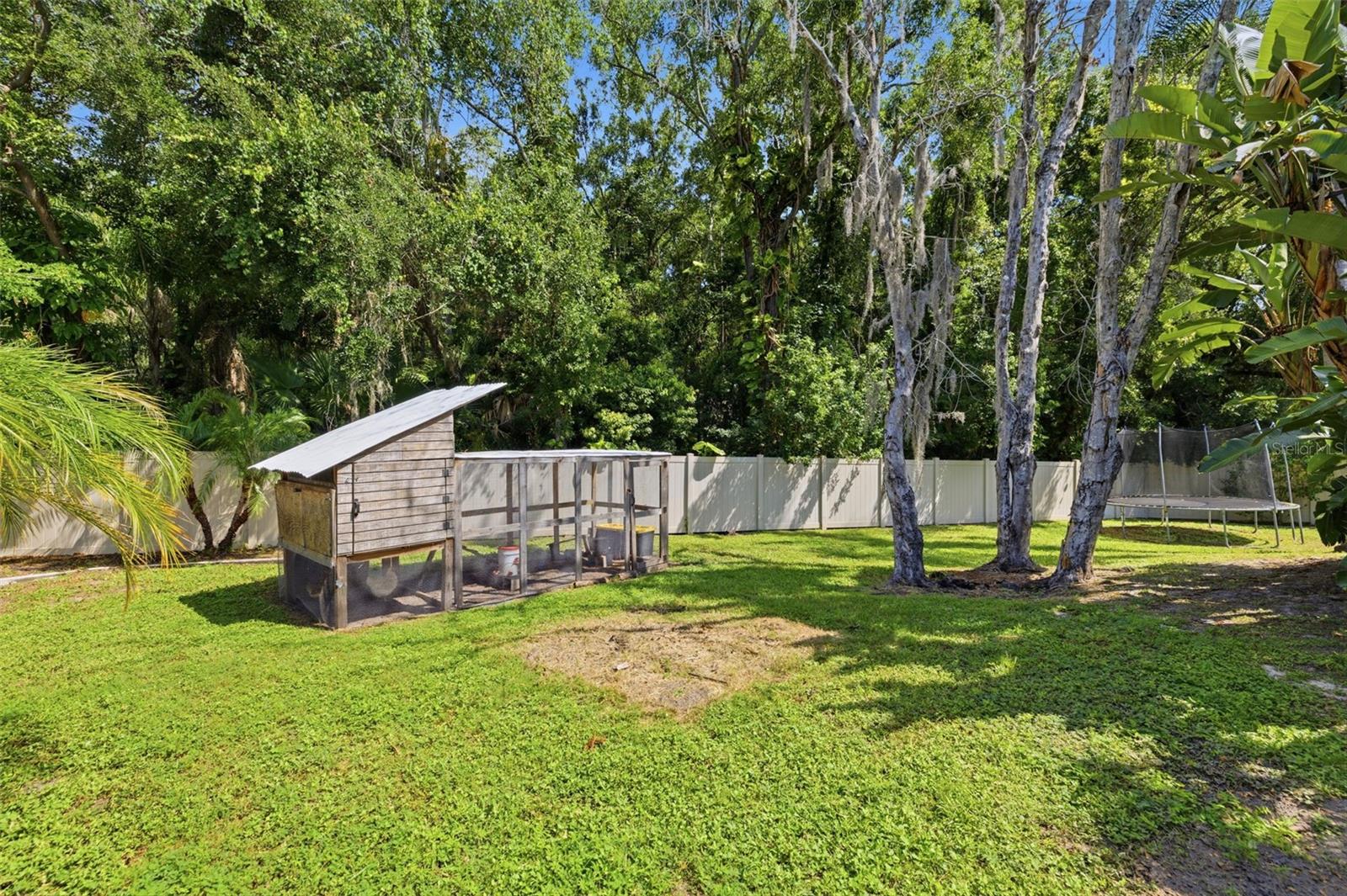 COUNTRY RUN UNIT 1 - Residential