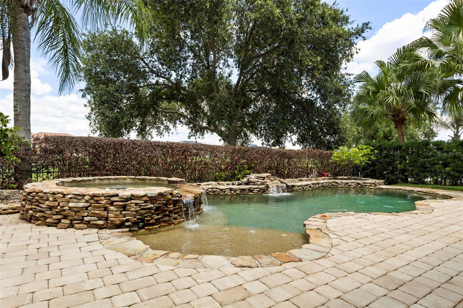EAGLE CREEK - Residential