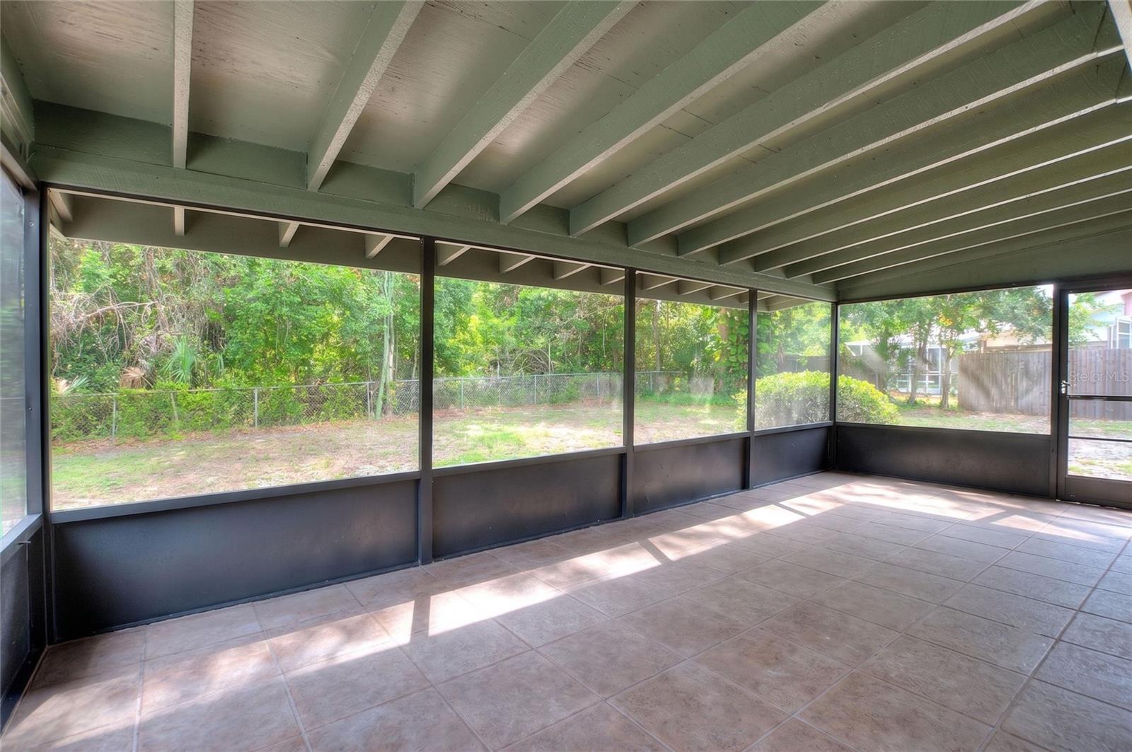 LAKE ST GEORGE-UNIT 1 - Residential