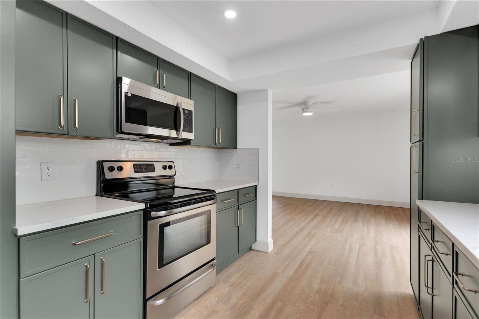 LAKE ST GEORGE-UNIT 1 - Residential