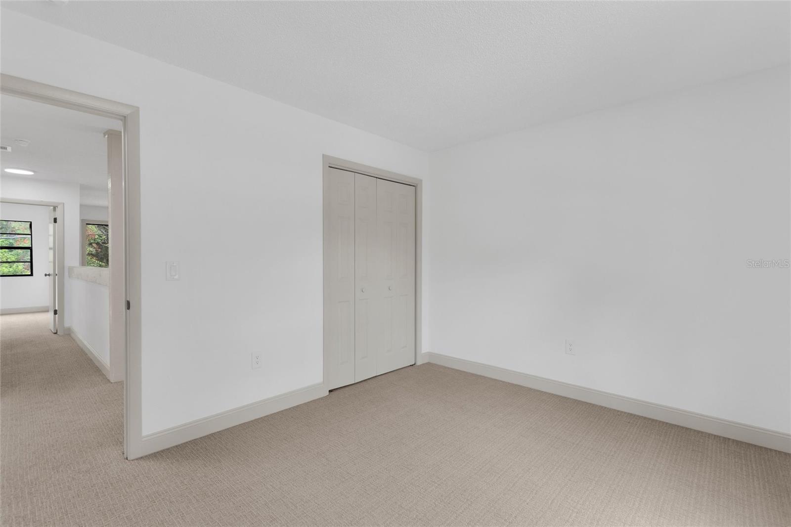 LAKE ST GEORGE-UNIT 1 - Residential