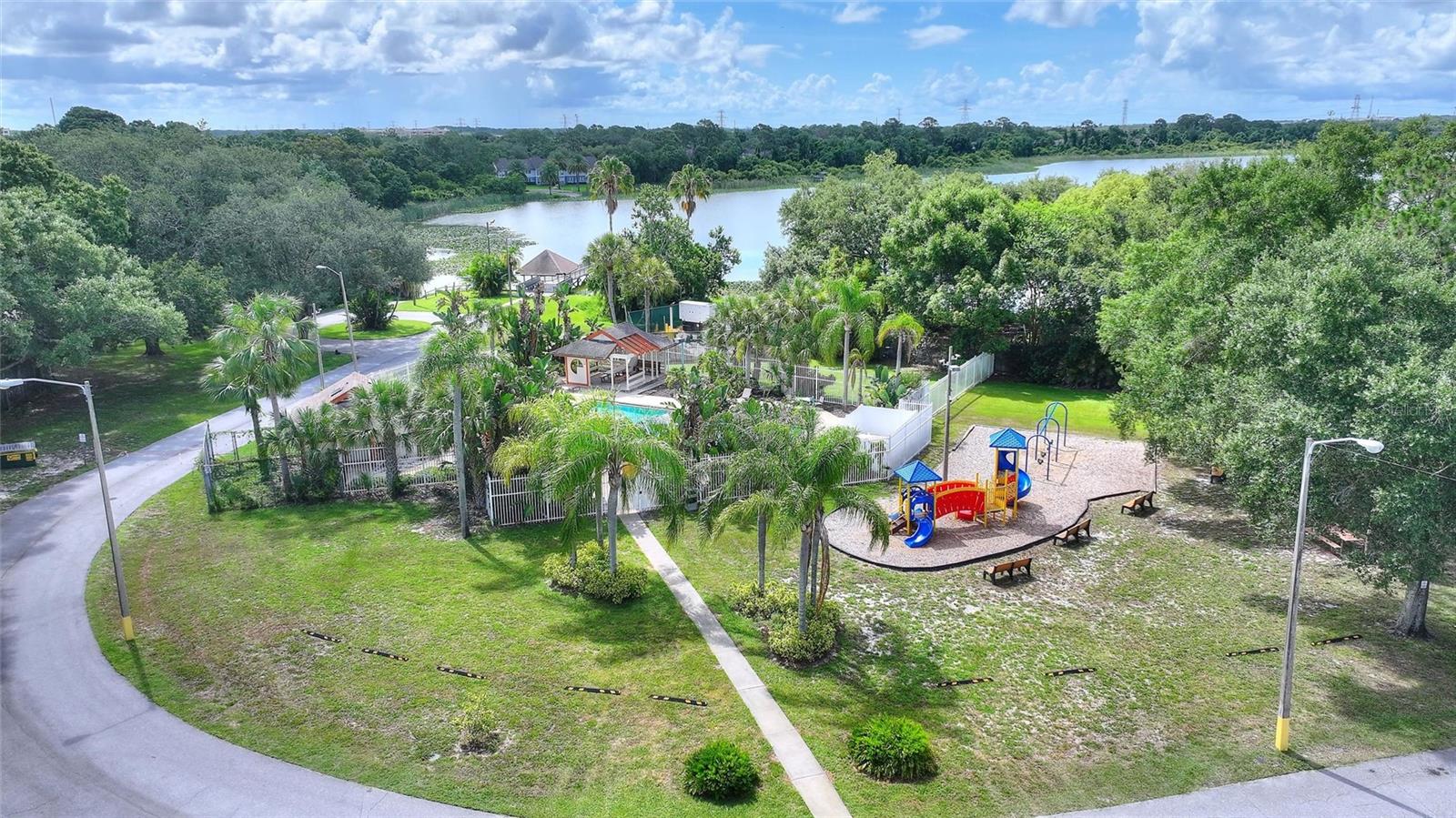 LAKE ST GEORGE-UNIT 1 - Residential