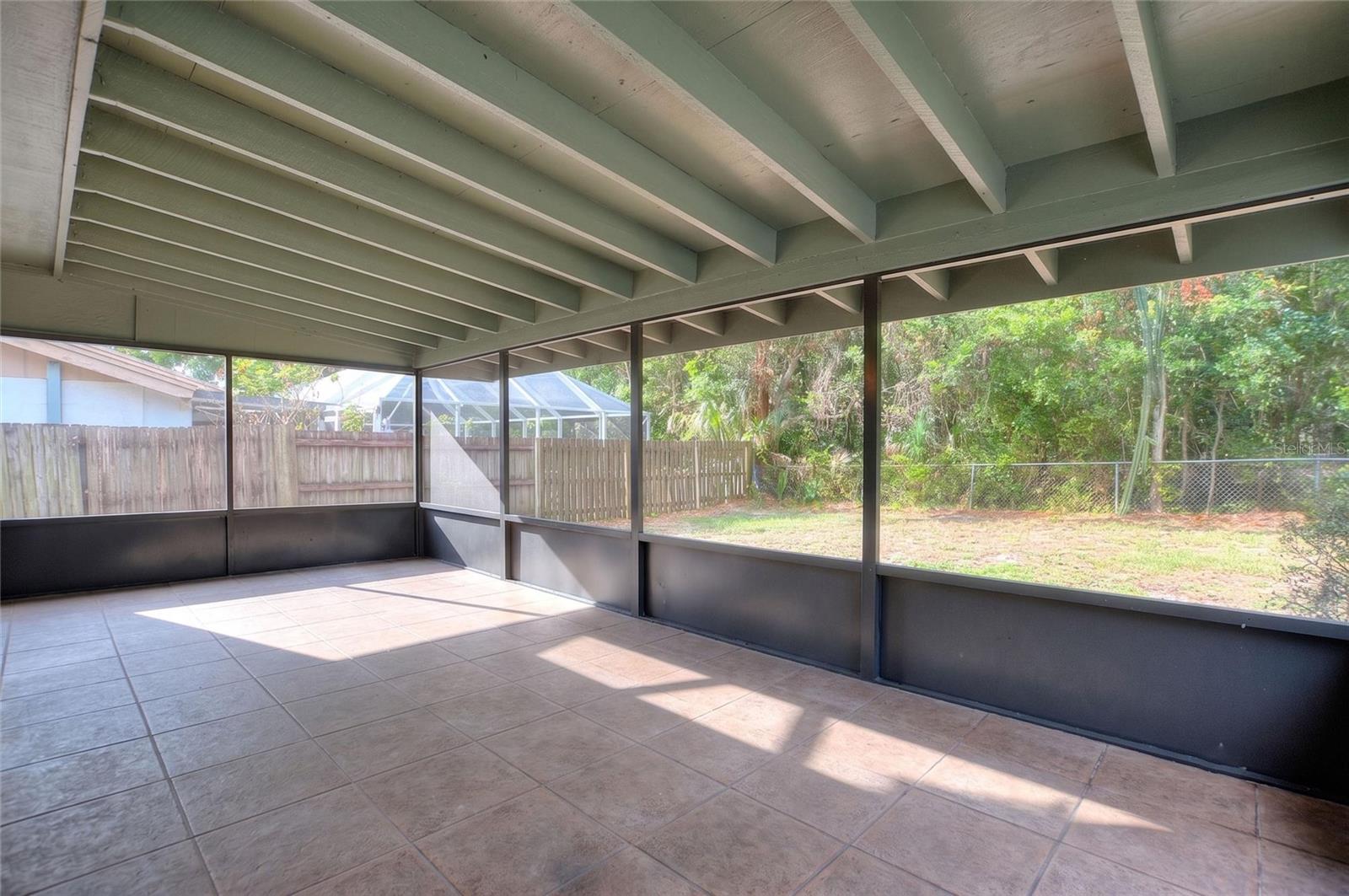 LAKE ST GEORGE-UNIT 1 - Residential