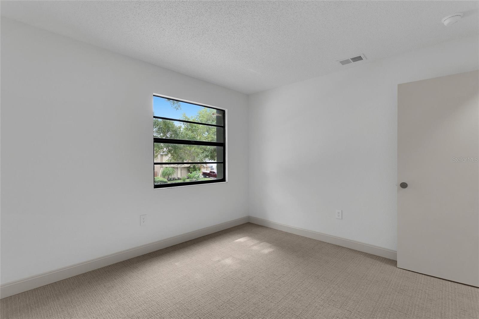LAKE ST GEORGE-UNIT 1 - Residential