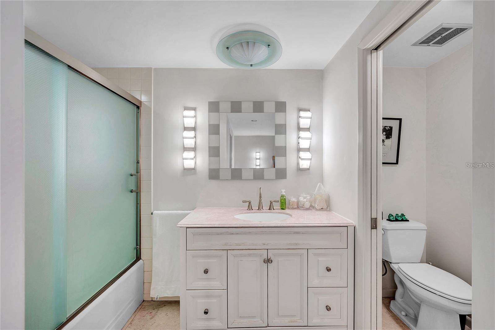 BAYFRONT TOWER CONDO - Residential Lease