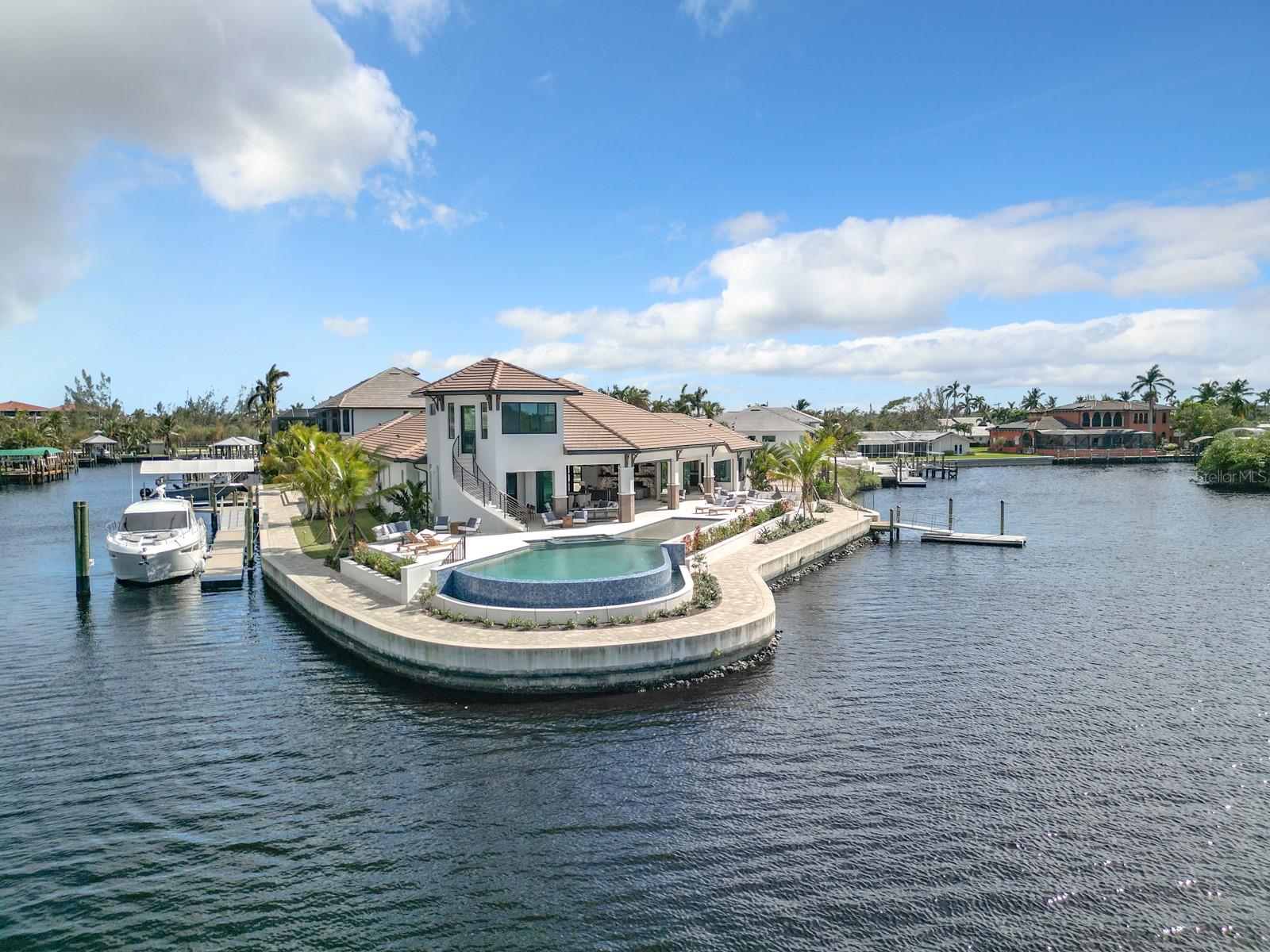 BAY HARBOUR ESTATES - Residential