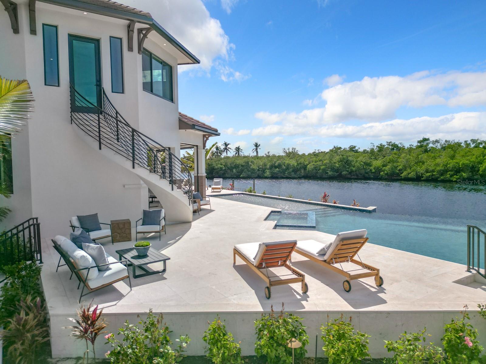 BAY HARBOUR ESTATES - Residential