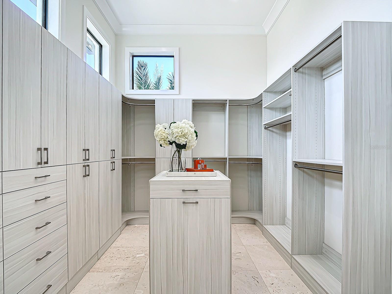 BAY HARBOUR ESTATES - Residential