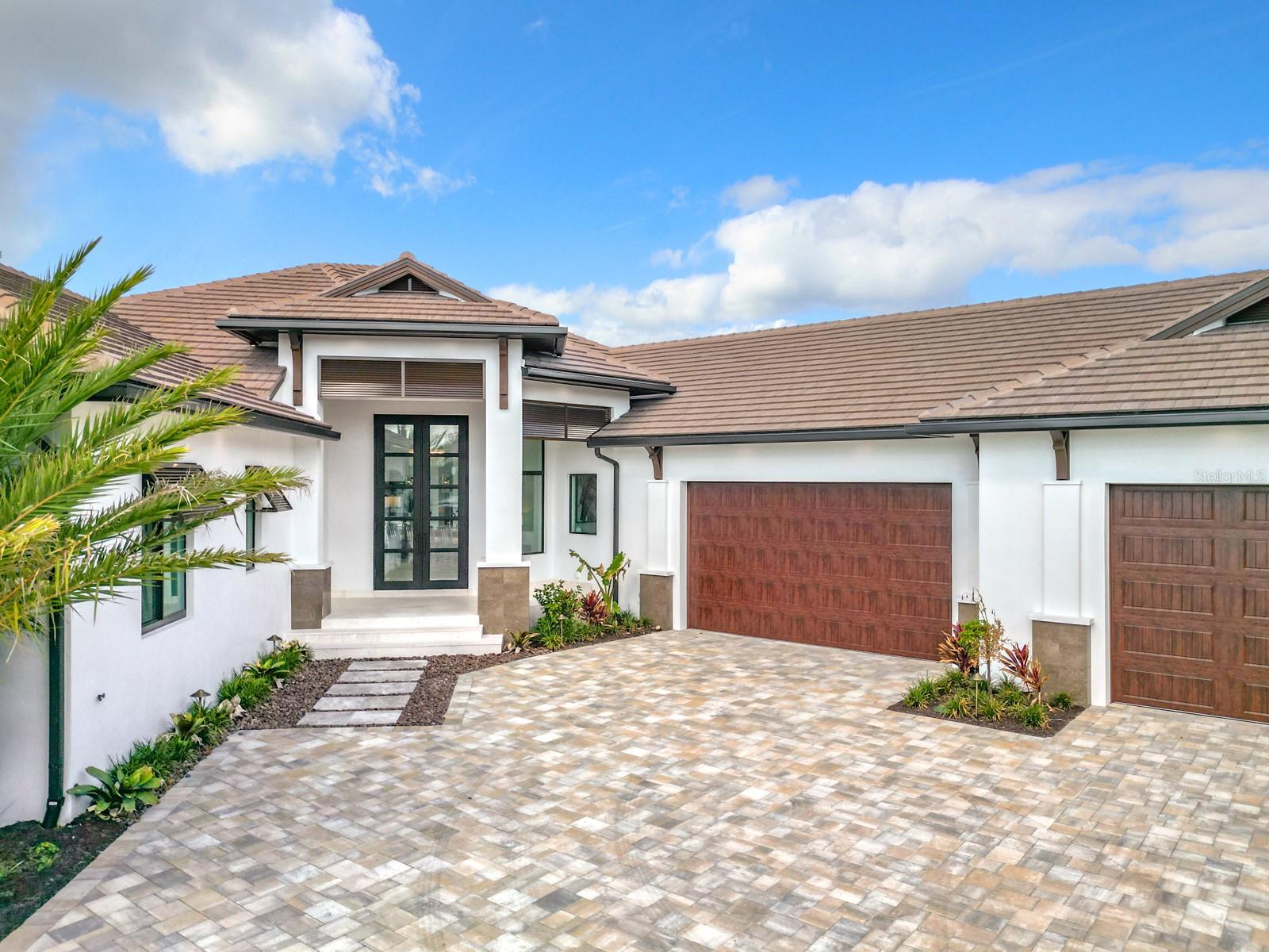 BAY HARBOUR ESTATES - Residential