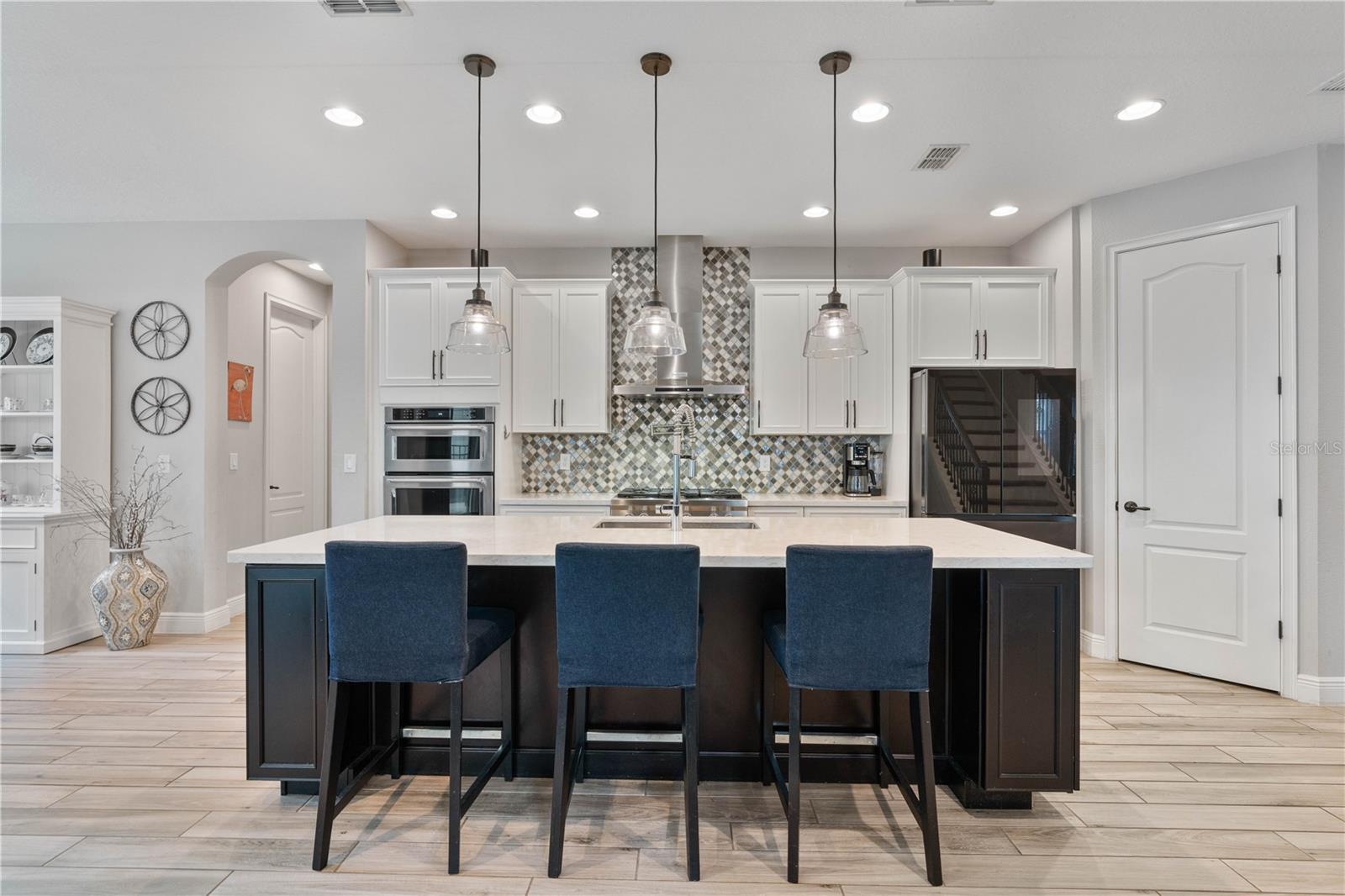 ESTATES/SWEETWATER GOLF & COUN - Residential