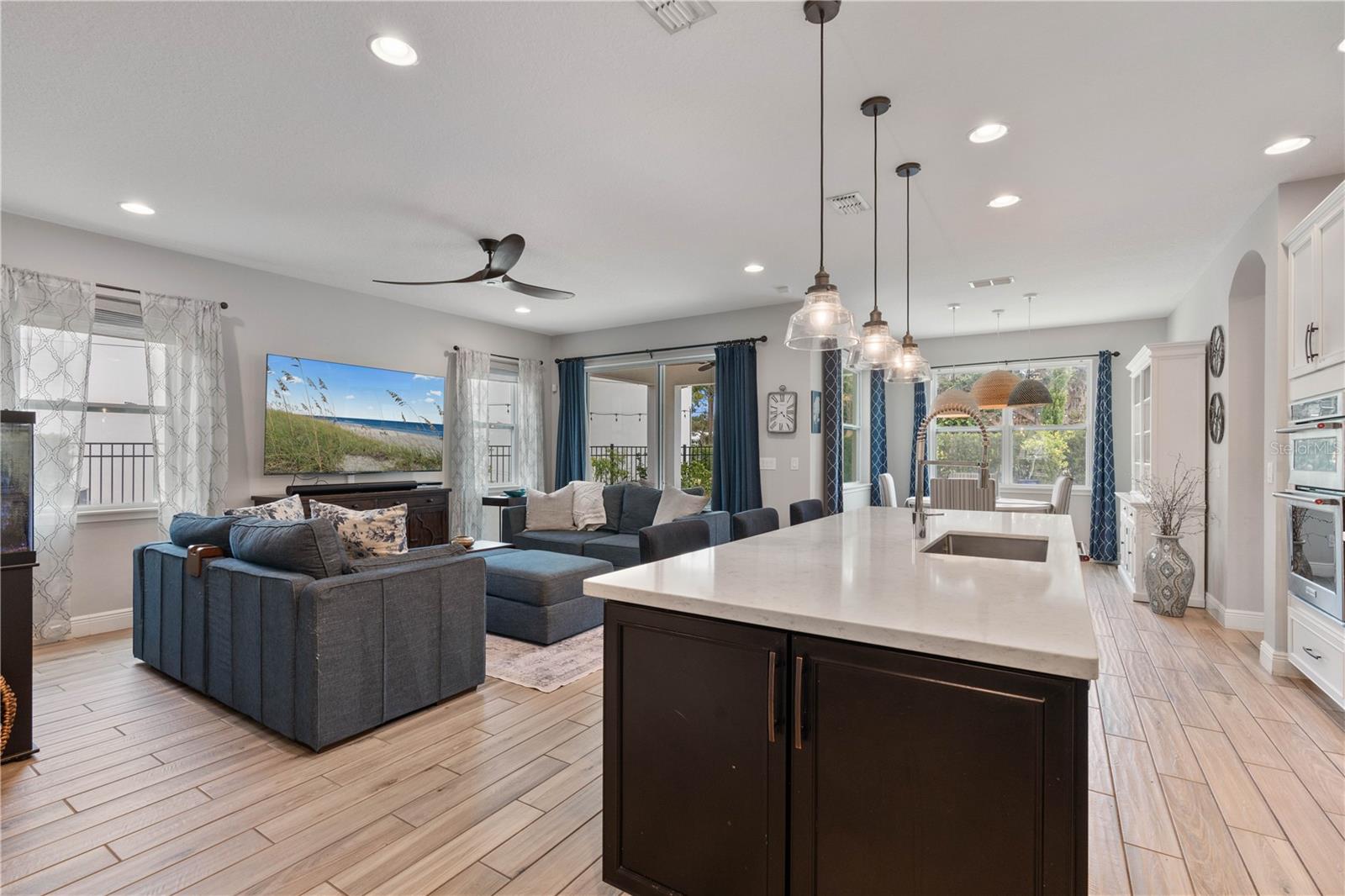 ESTATES/SWEETWATER GOLF & COUN - Residential