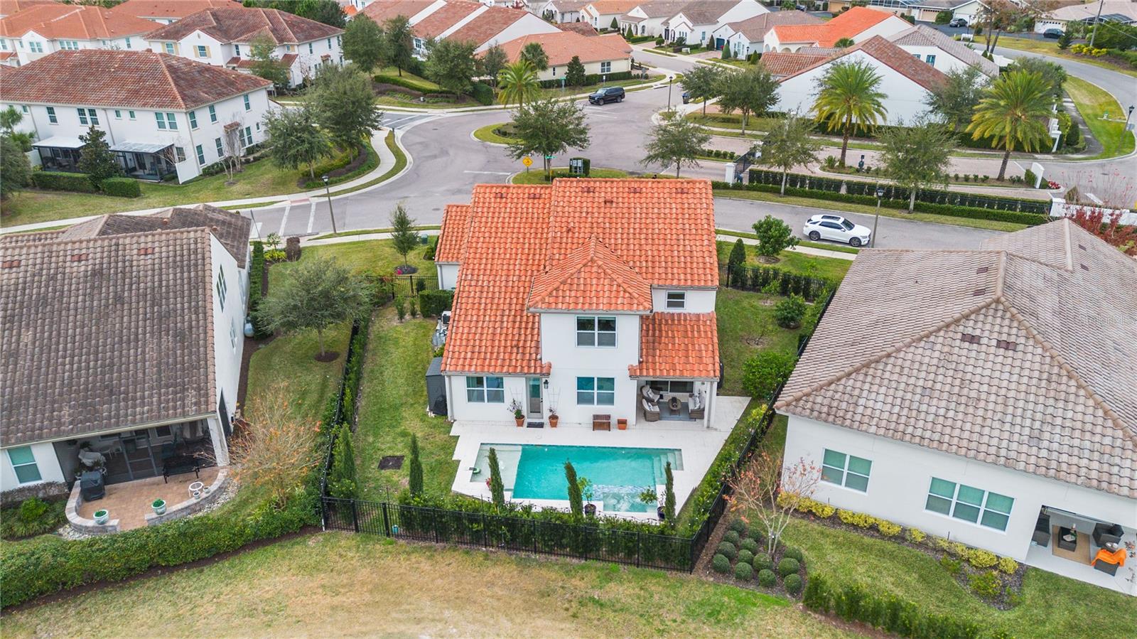 ESTATES/SWEETWATER GOLF & COUN - Residential