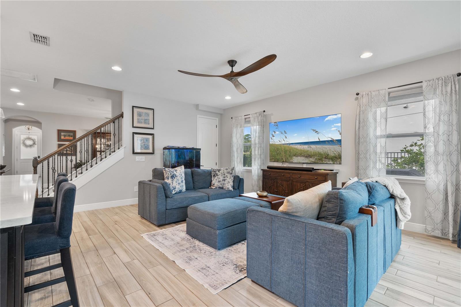 ESTATES/SWEETWATER GOLF & COUN - Residential