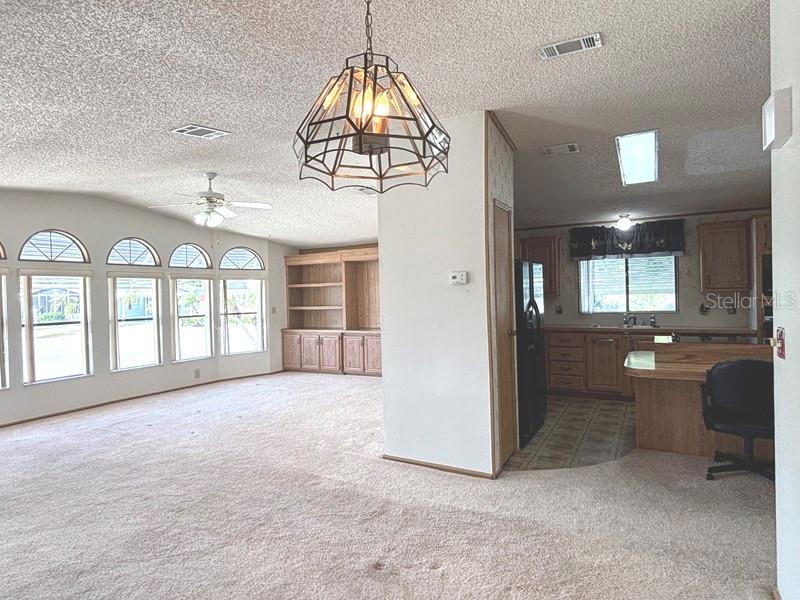 LAURELWOOD MOBILE ESTATES UNIT 01 - Residential