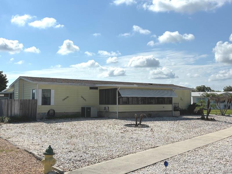LAURELWOOD MOBILE ESTATES UNIT 01 - Residential