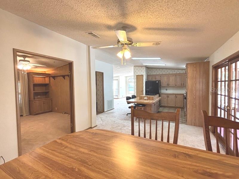 LAURELWOOD MOBILE ESTATES UNIT 01 - Residential