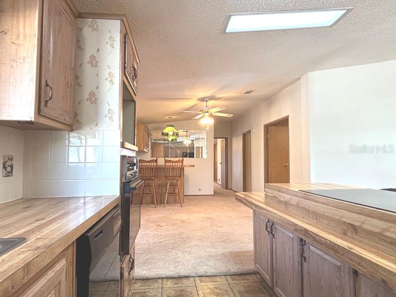 LAURELWOOD MOBILE ESTATES UNIT 01 - Residential