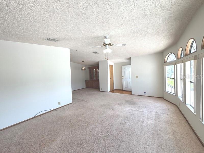 LAURELWOOD MOBILE ESTATES UNIT 01 - Residential
