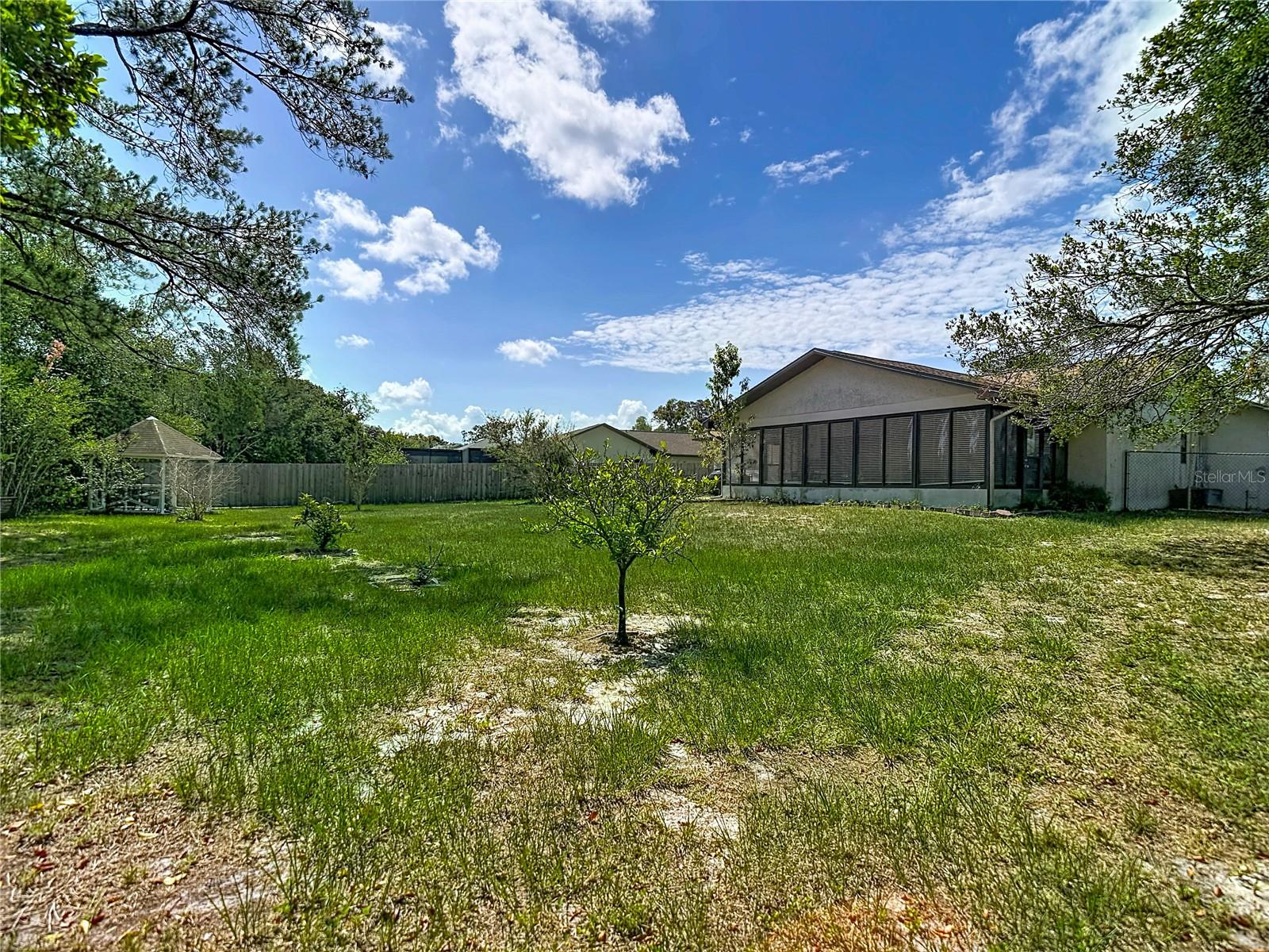 SPRING HILL - Residential