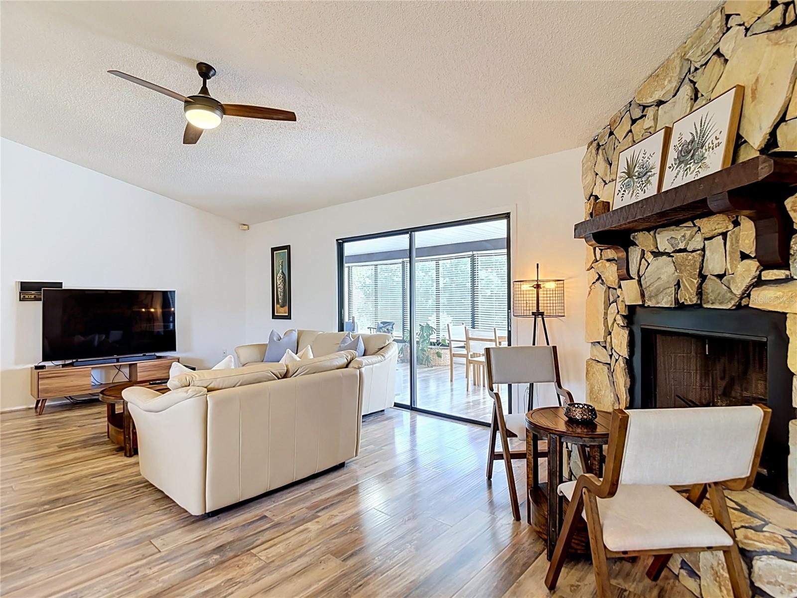 SPRING HILL - Residential