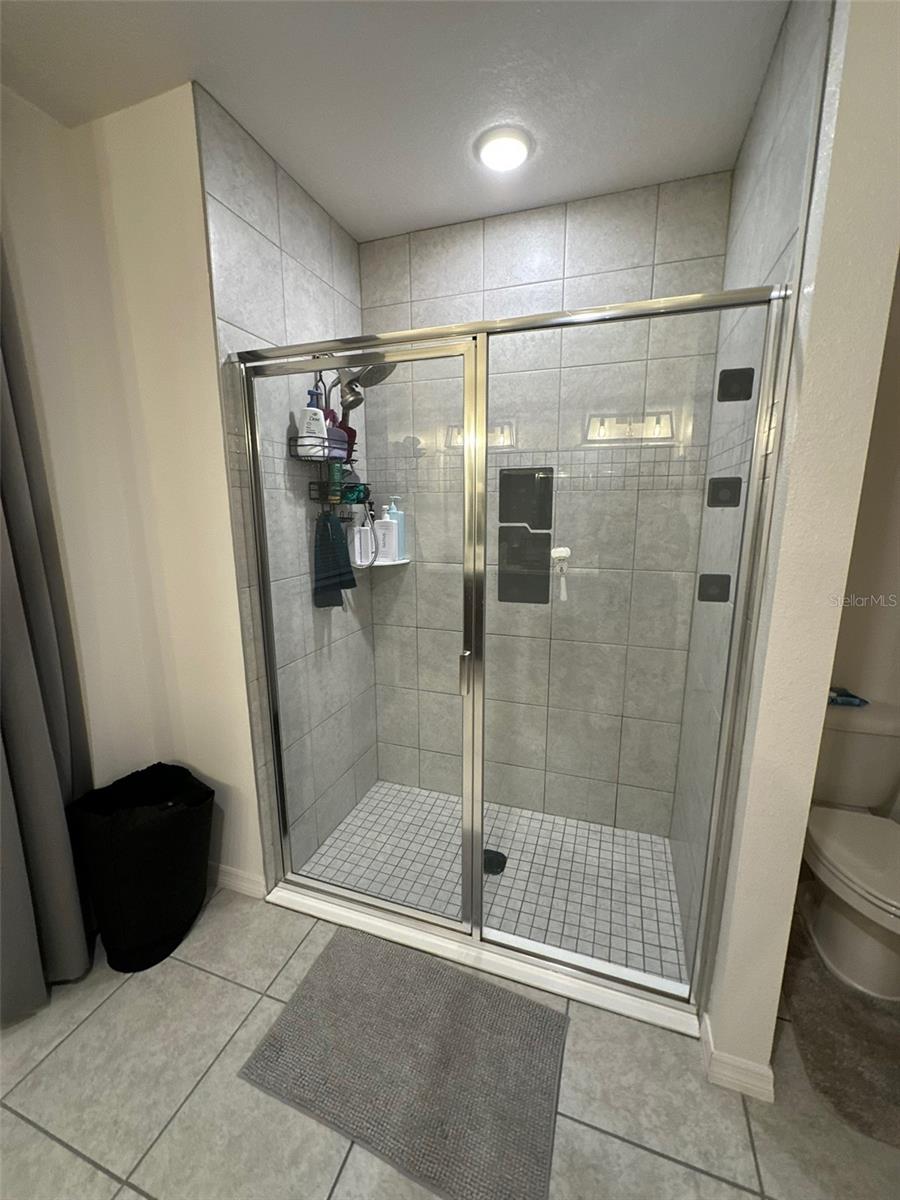 MALLORY SQUARE-PH 2 - Residential