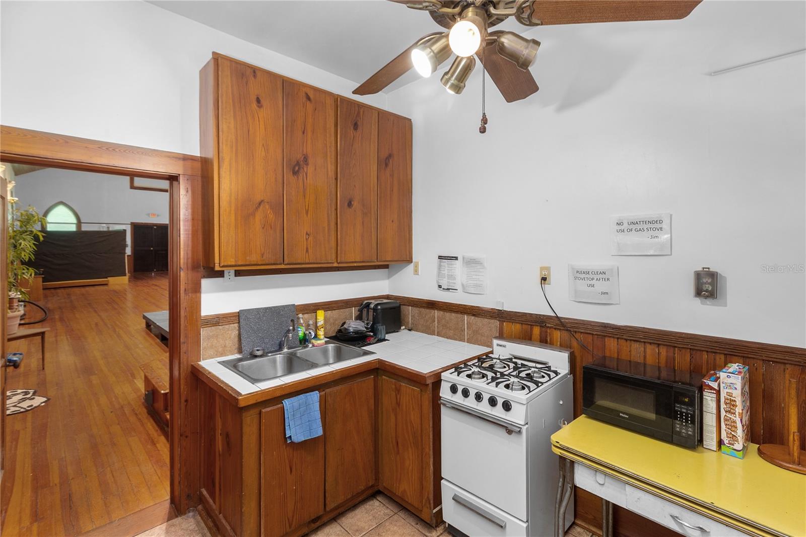 GAINESVILLE BRUSH ADD TO- - Commercial Sale