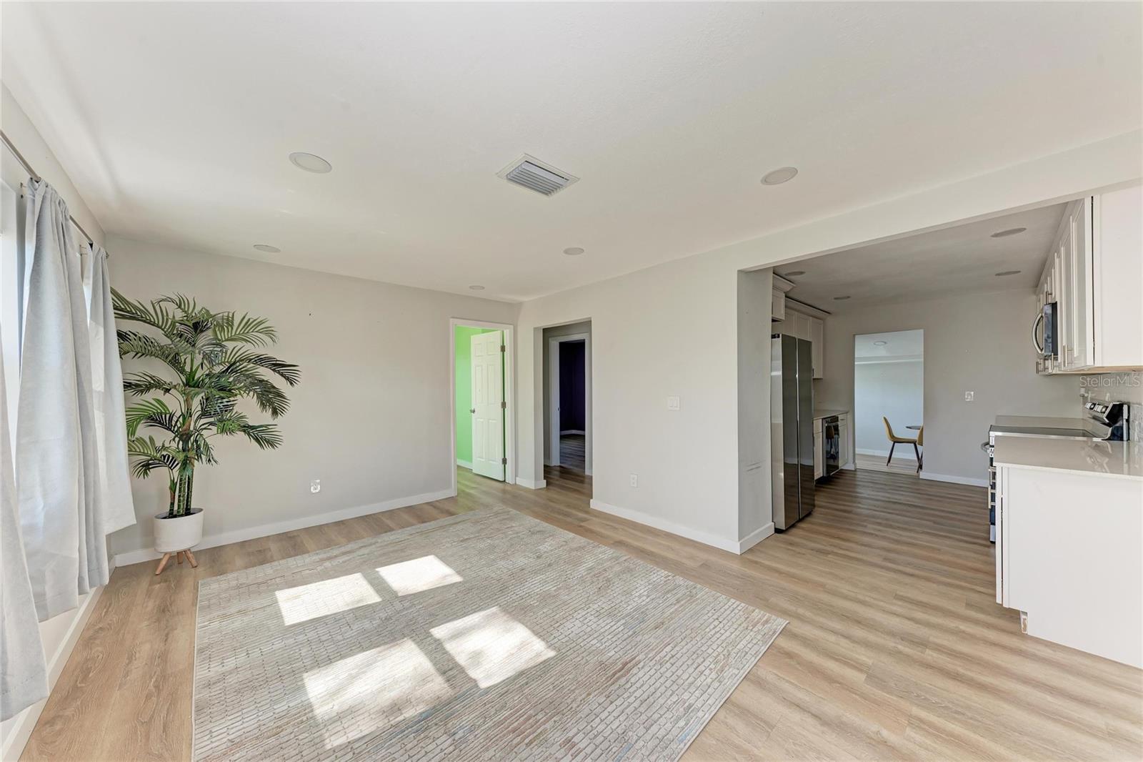 ORANGE ESTATES - Residential