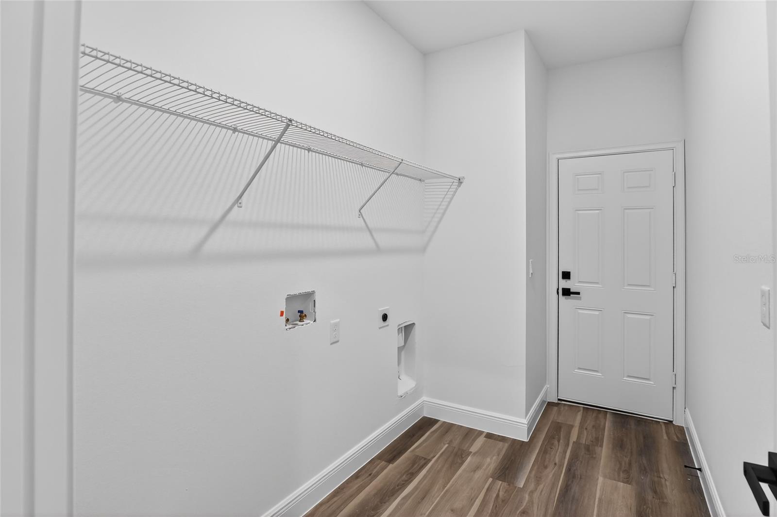 CITRUS SPGS UNIT 11 - Residential Lease