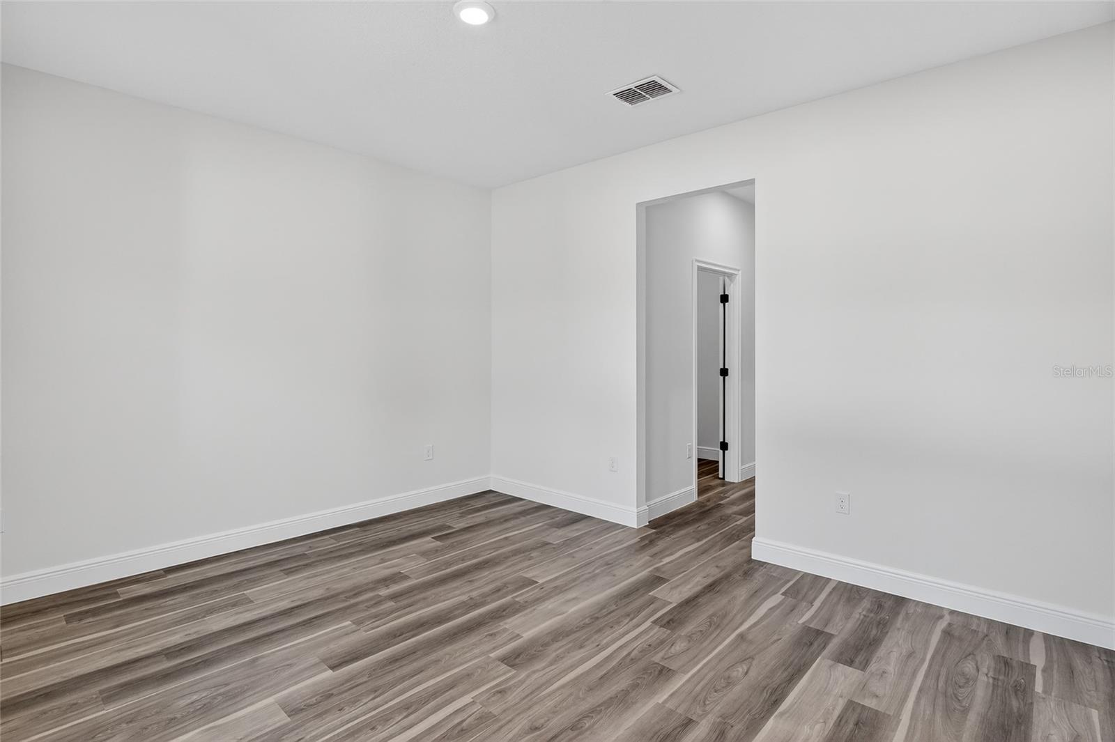 CITRUS SPGS UNIT 11 - Residential Lease