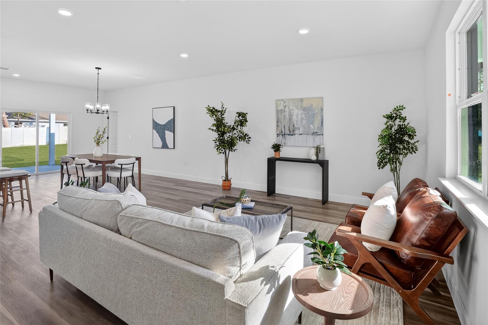 CITRUS SPGS UNIT 11 - Residential Lease