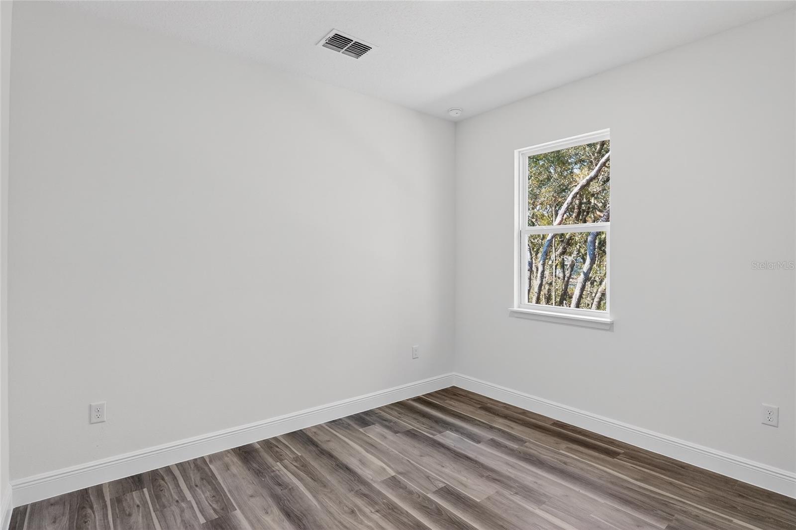 CITRUS SPGS UNIT 11 - Residential Lease