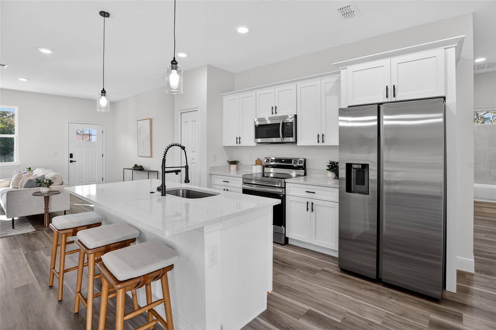 CITRUS SPGS UNIT 11 - Residential Lease