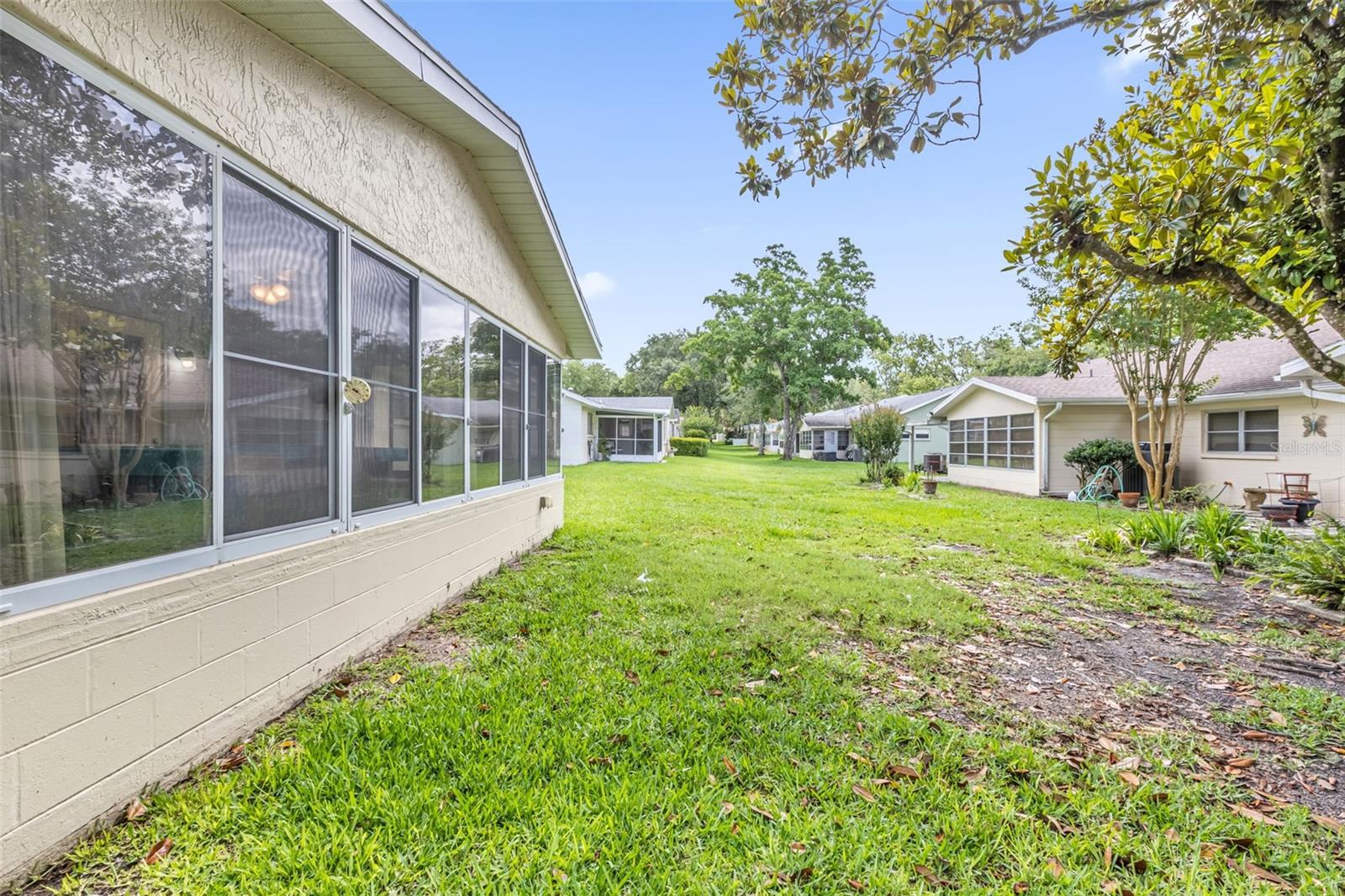 CIRCLE SQUARE WOODS - Residential