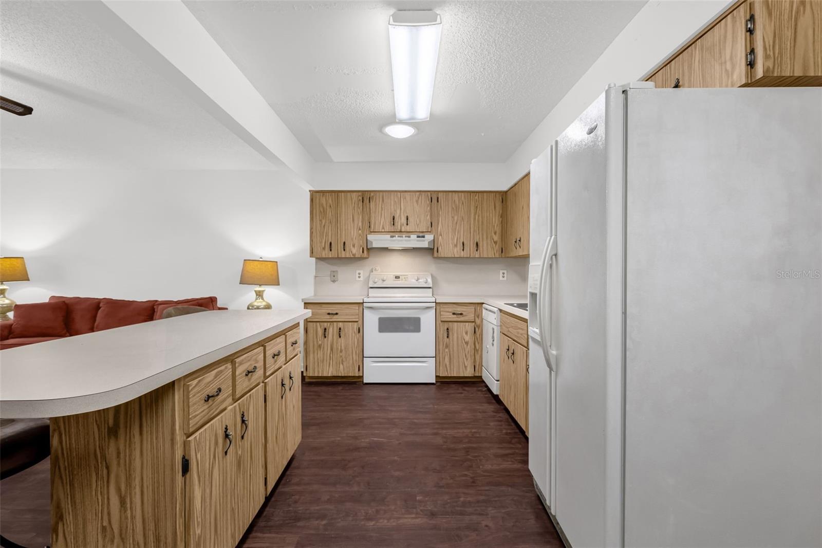 CIRCLE SQUARE WOODS - Residential