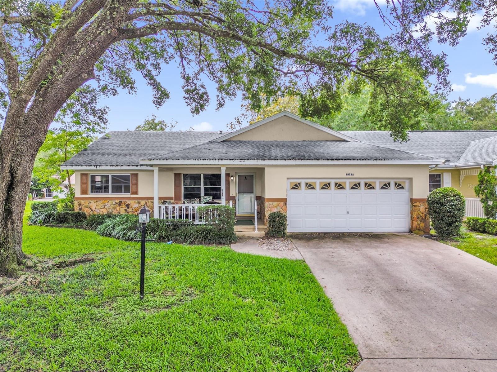 CIRCLE SQUARE WOODS - Residential