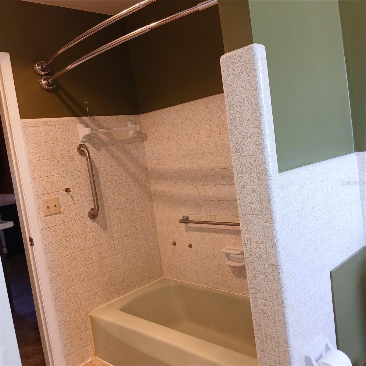 CITRUS SPGS UNIT 02 - Residential