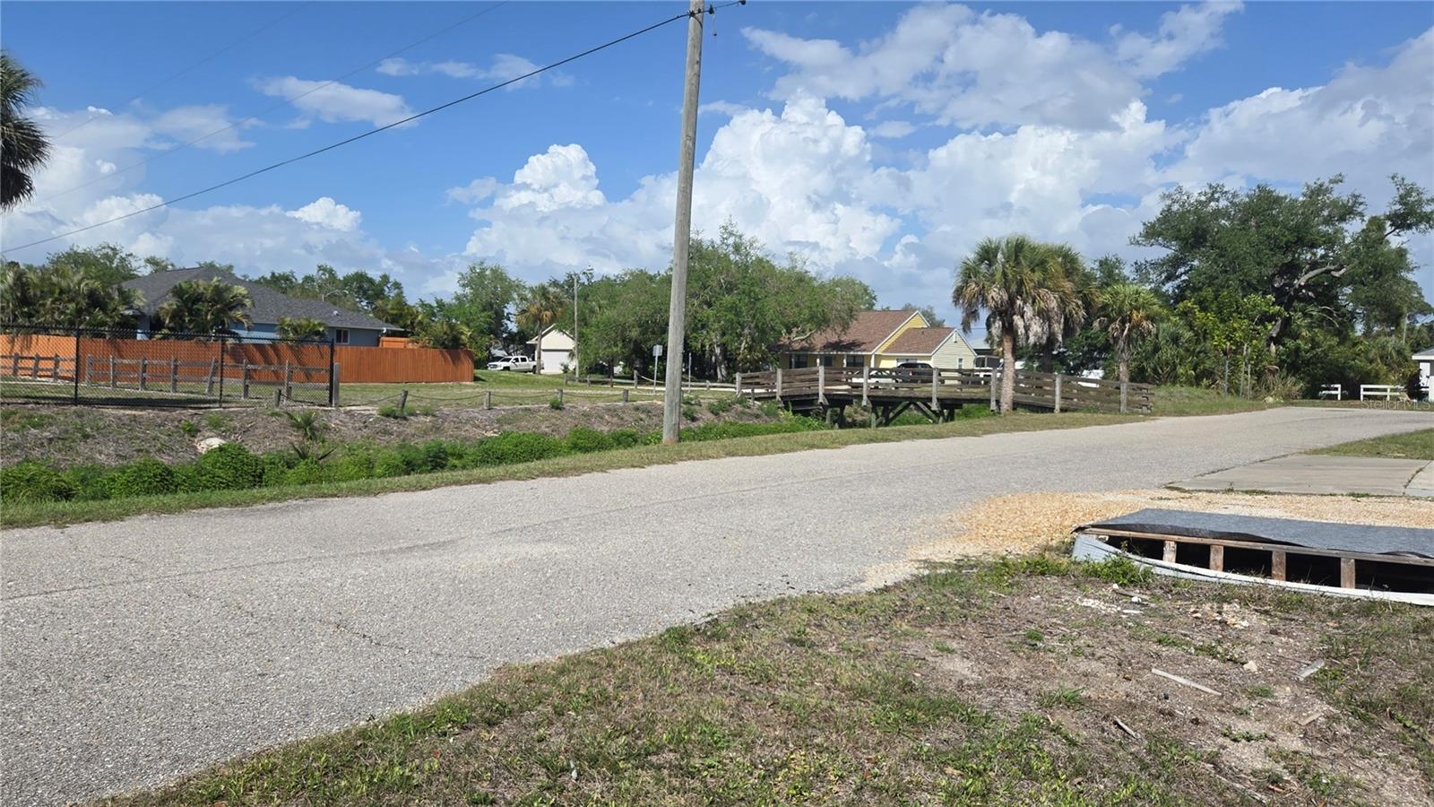 SOUTH VENICE - Land