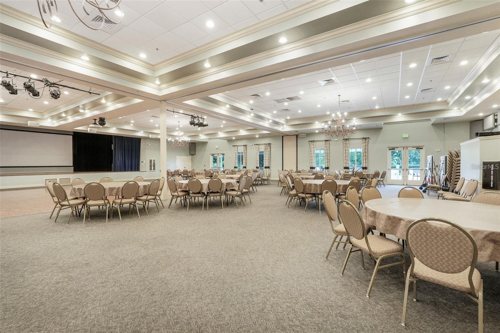 LAKES OF MOUNT DORA - Residential