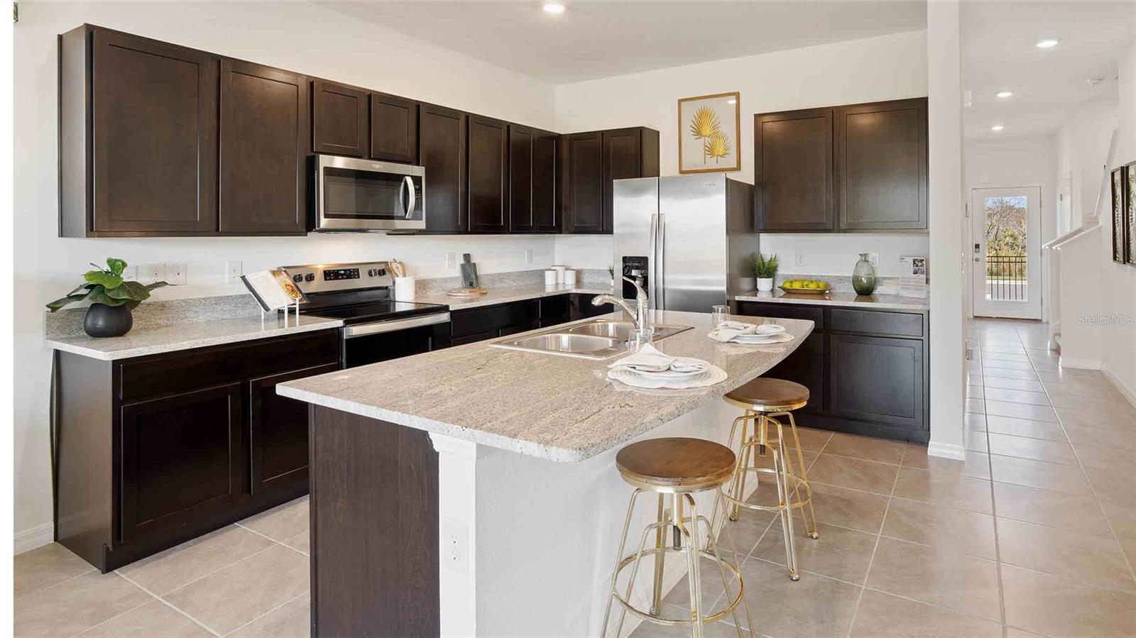 MANGROVE POINT - Residential