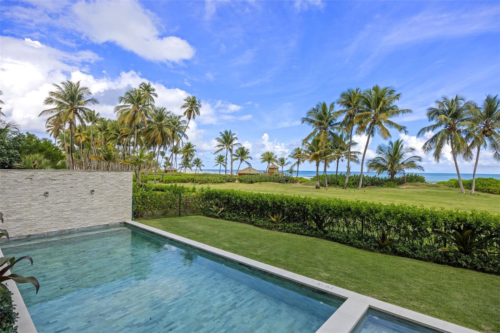 OCEAN DRIVE RESIDENCES - Residential