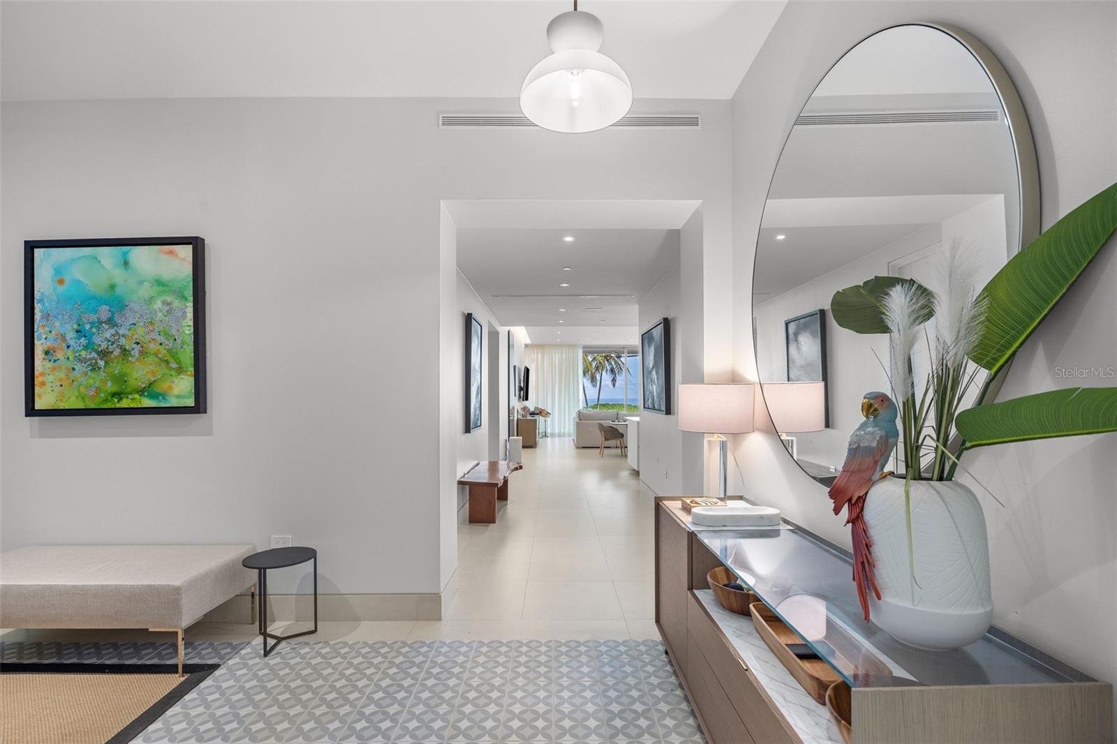 OCEAN DRIVE RESIDENCES - Residential