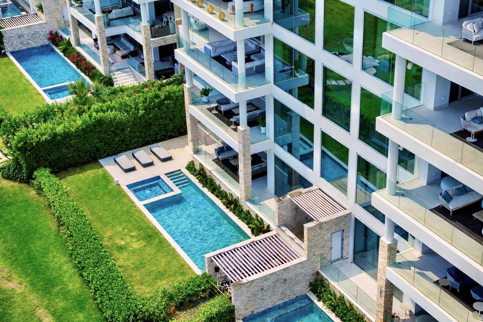 OCEAN DRIVE RESIDENCES - Residential