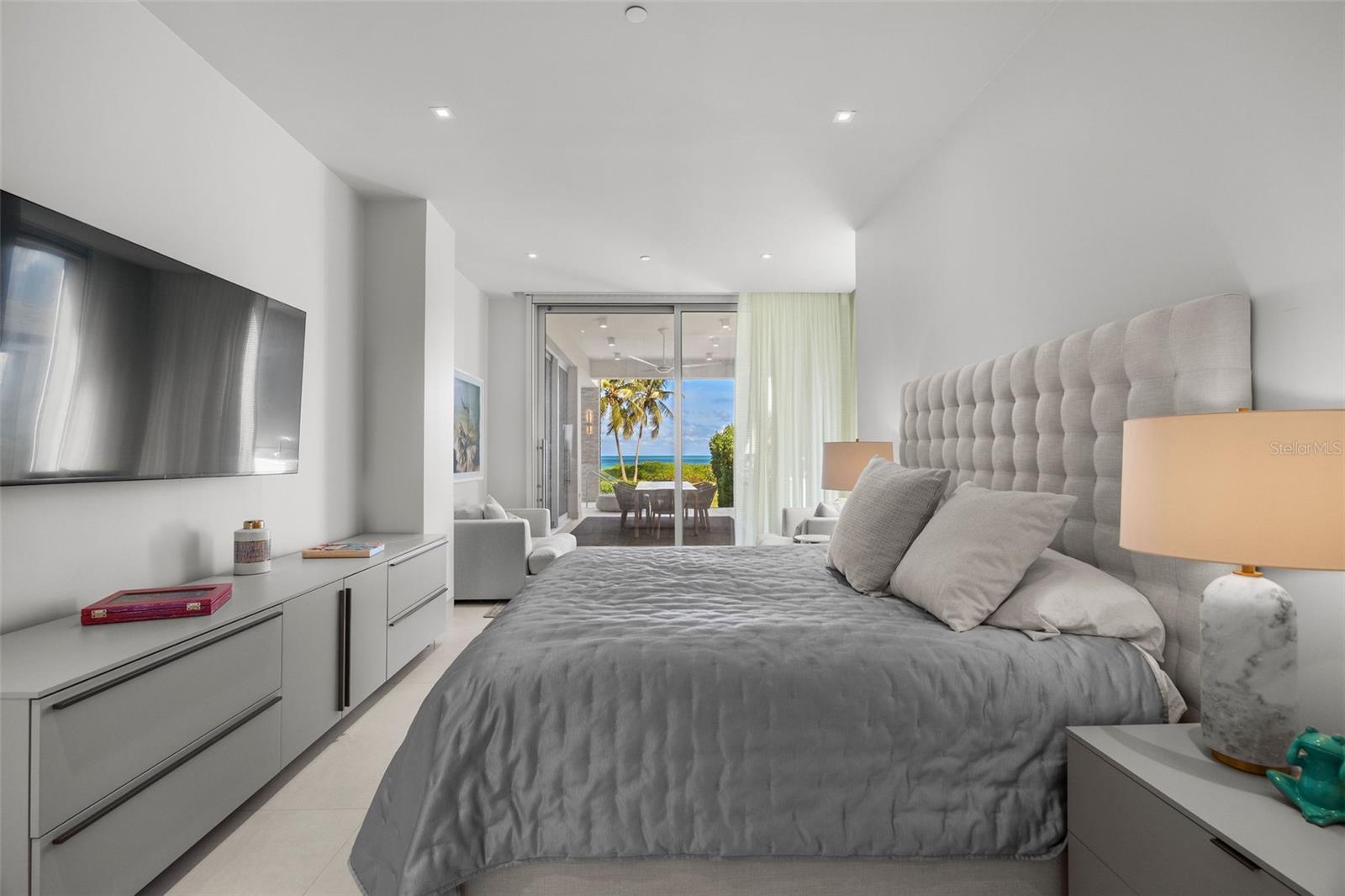 OCEAN DRIVE RESIDENCES - Residential