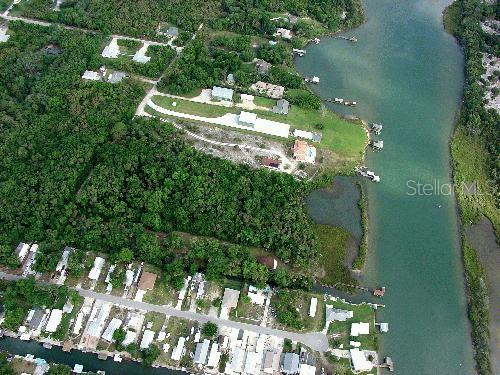 WATERFRONT PARK - Land