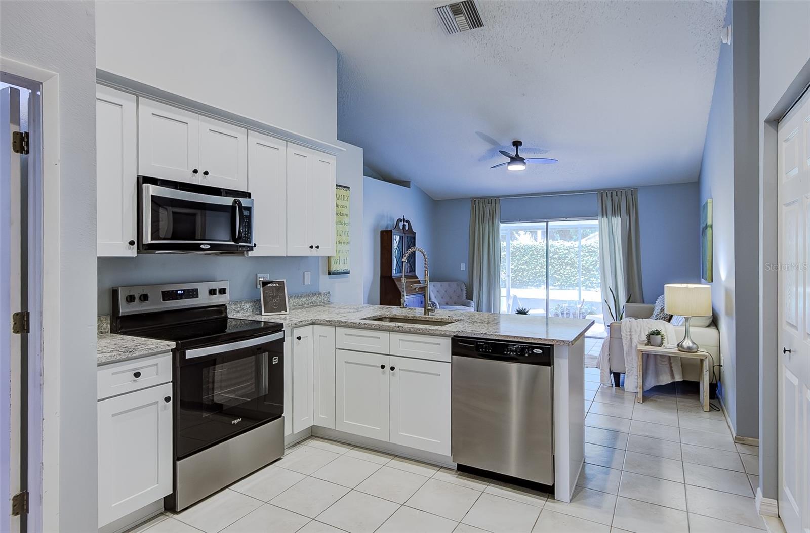 PROVIDENCE LAKES UNIT IV PH - Residential