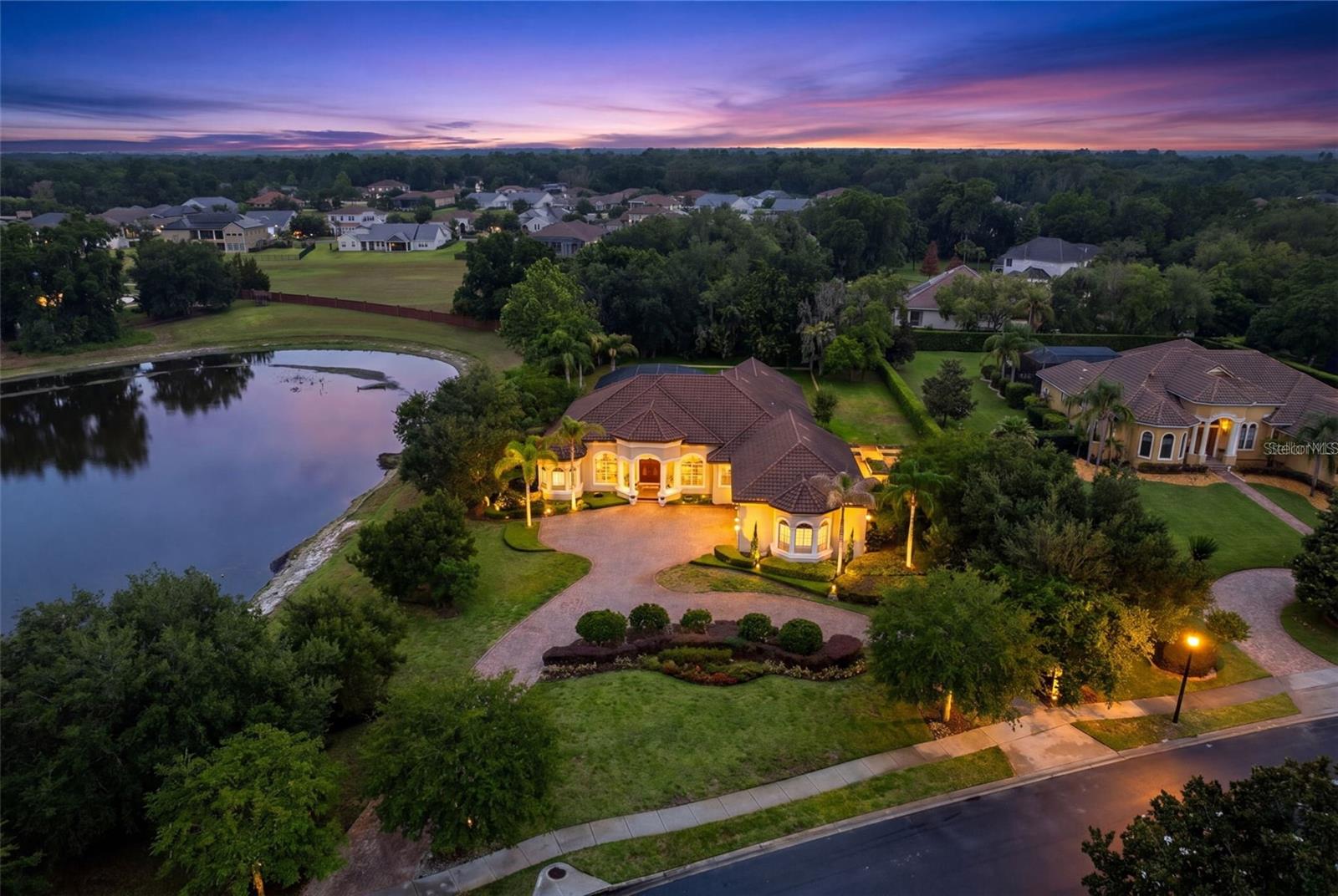 LAKE MARKHAM PRESERVE - Residential
