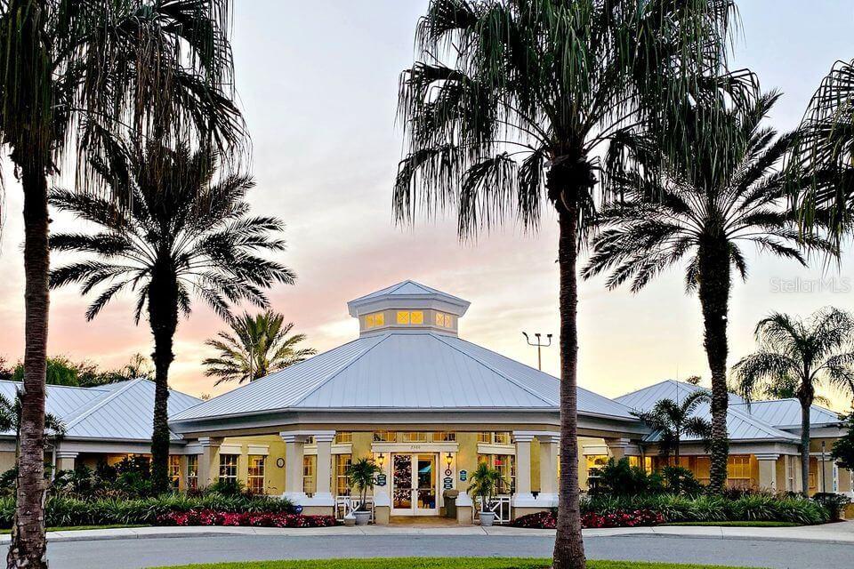 WYNDHAM PALMS CONDO PH 4 - Residential