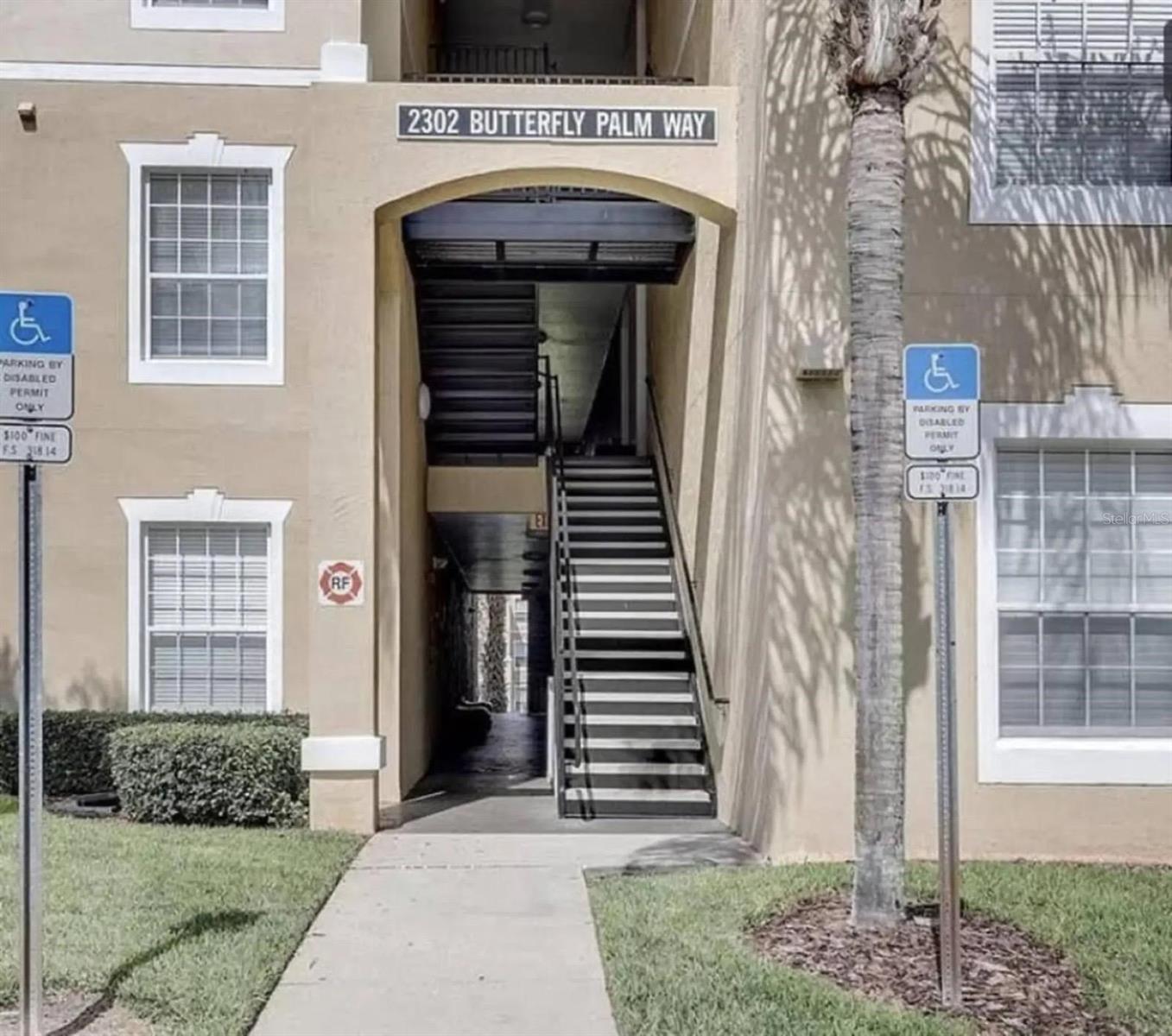 WYNDHAM PALMS CONDO PH 4 - Residential