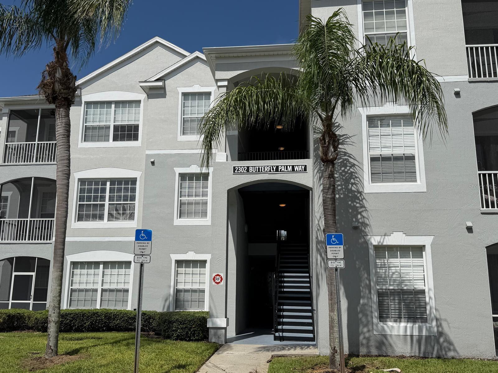 WYNDHAM PALMS CONDO PH 4 - Residential
